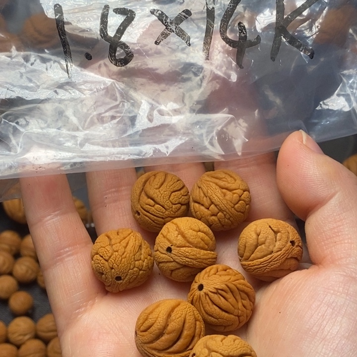 吊坠桃核秦岭山野生桃核