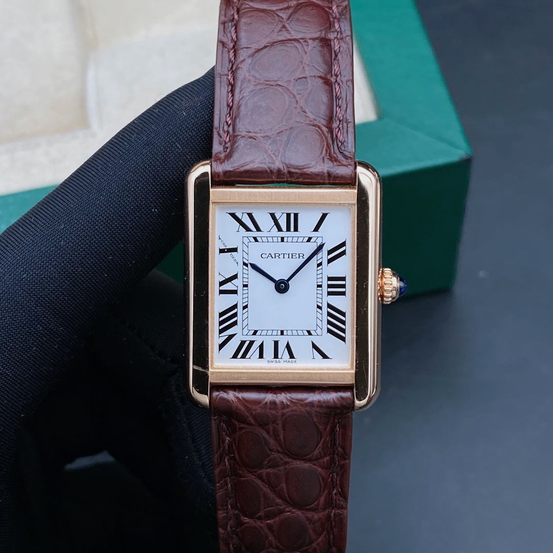 99新 Cartier/卡地亚 坦克系列W5200024女士腕表/石英表/表径24