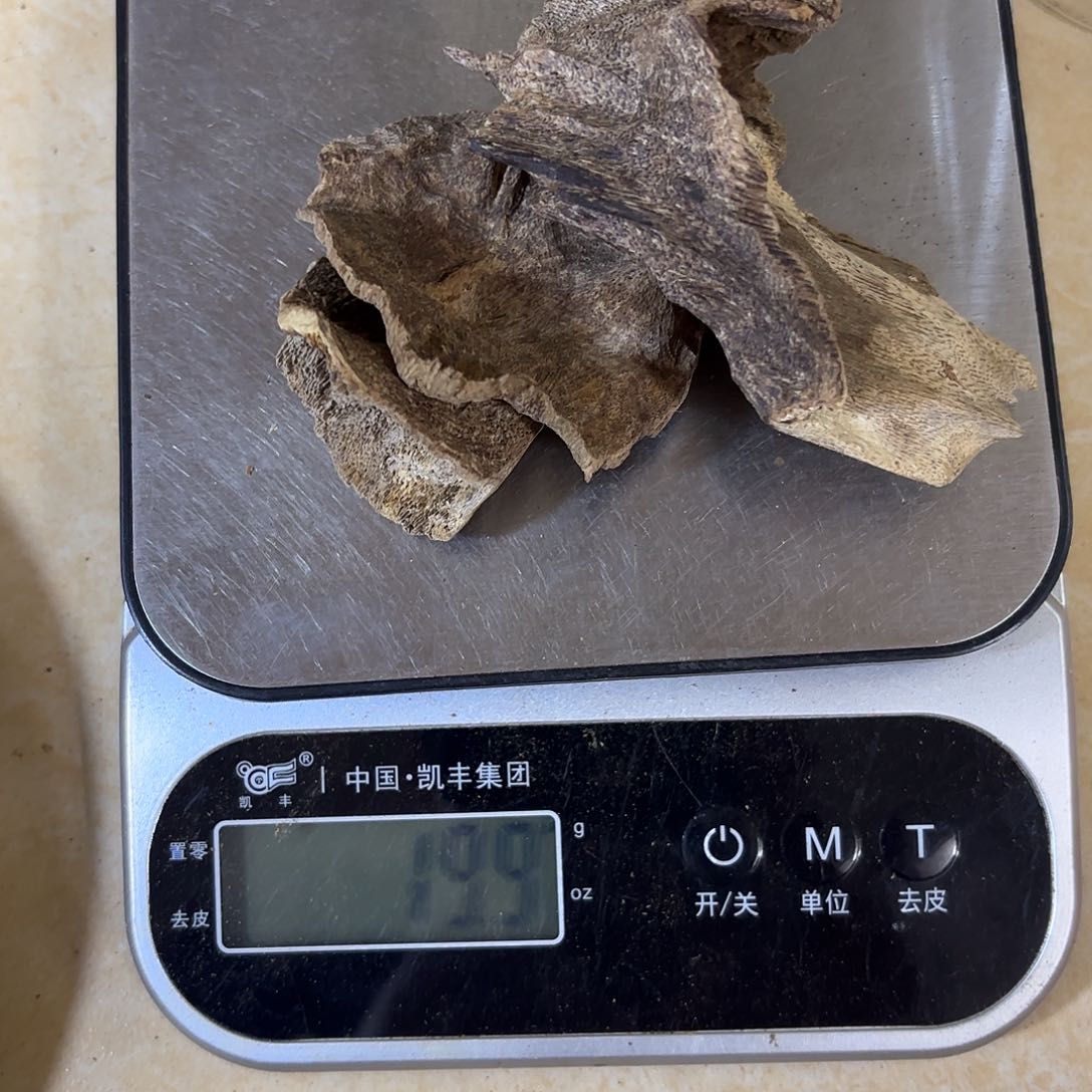 沉香沉香碎屑王沉香19.5克