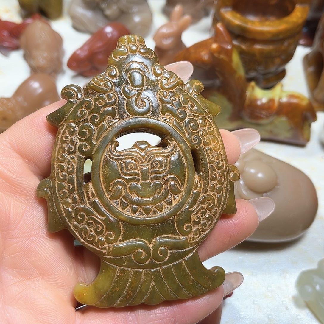 白玉菩提吊坠白玉菩提吊坠