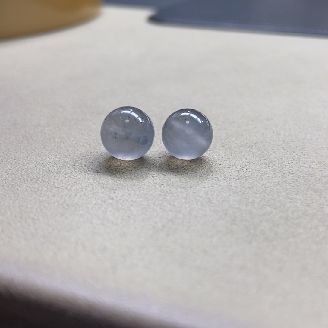 翡翠颈饰未镶嵌黑冰圆珠9+多样性发其一