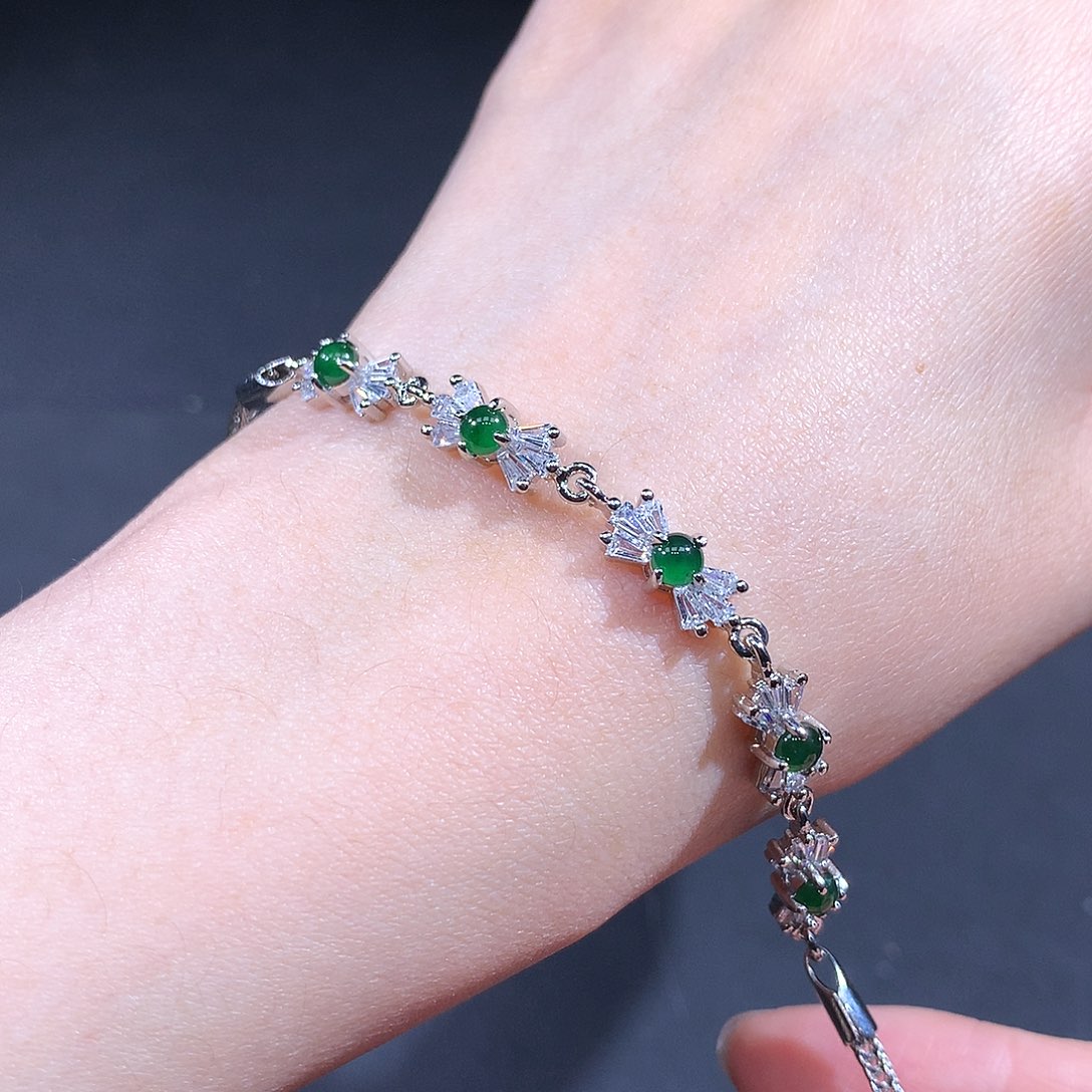 未镶嵌戒指翡翠翡翠