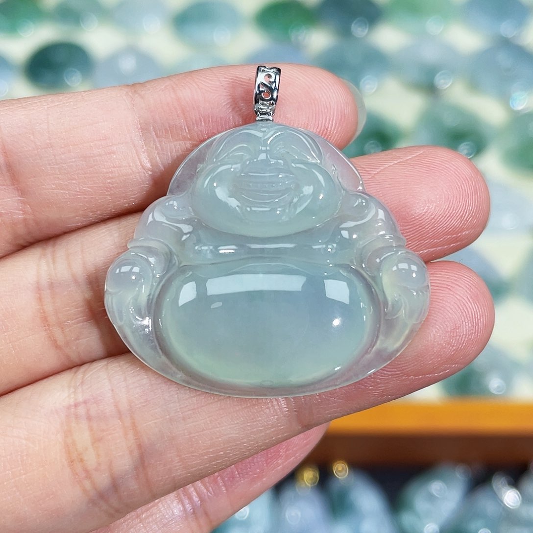 翡翠颈饰18K金镶嵌吊坠