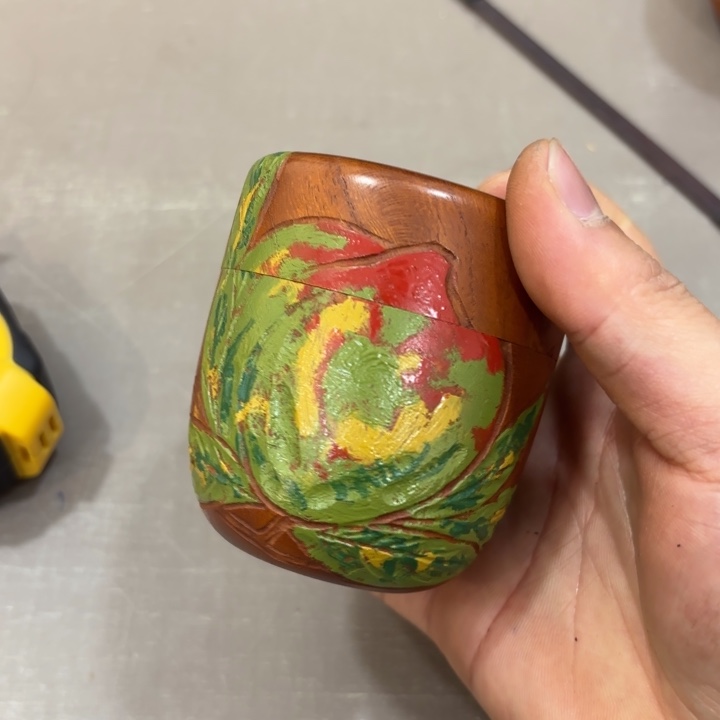 紫砂茶杯F****e非常美丽漂亮的物品