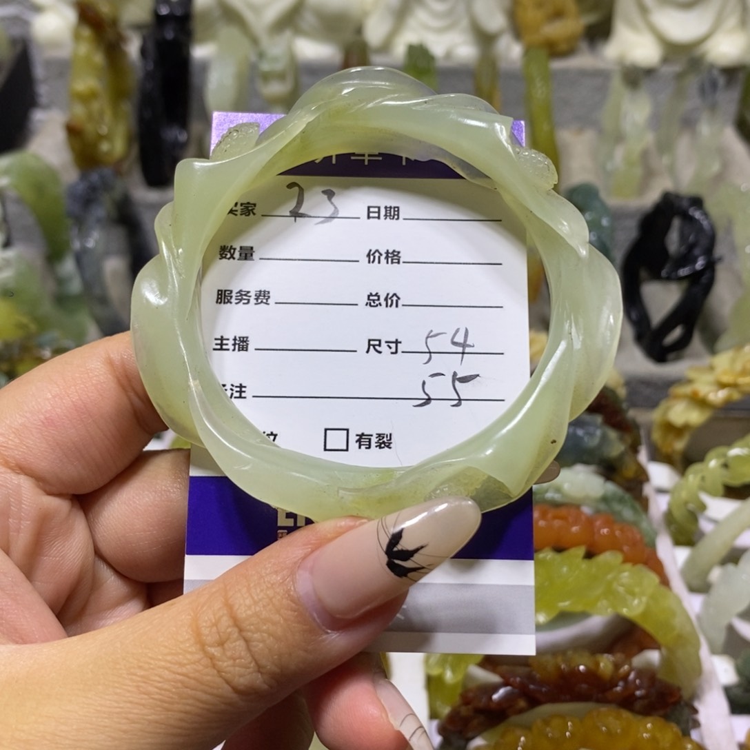 【闪购商品】未镶嵌蛇纹石玉手镯