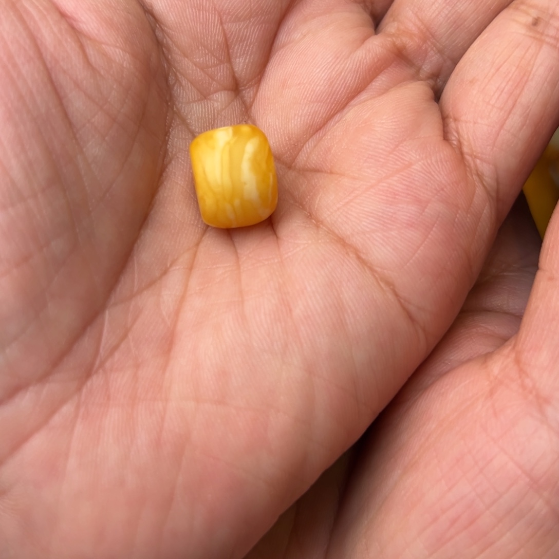 蜜蜡未镶嵌吊坠(不含链)