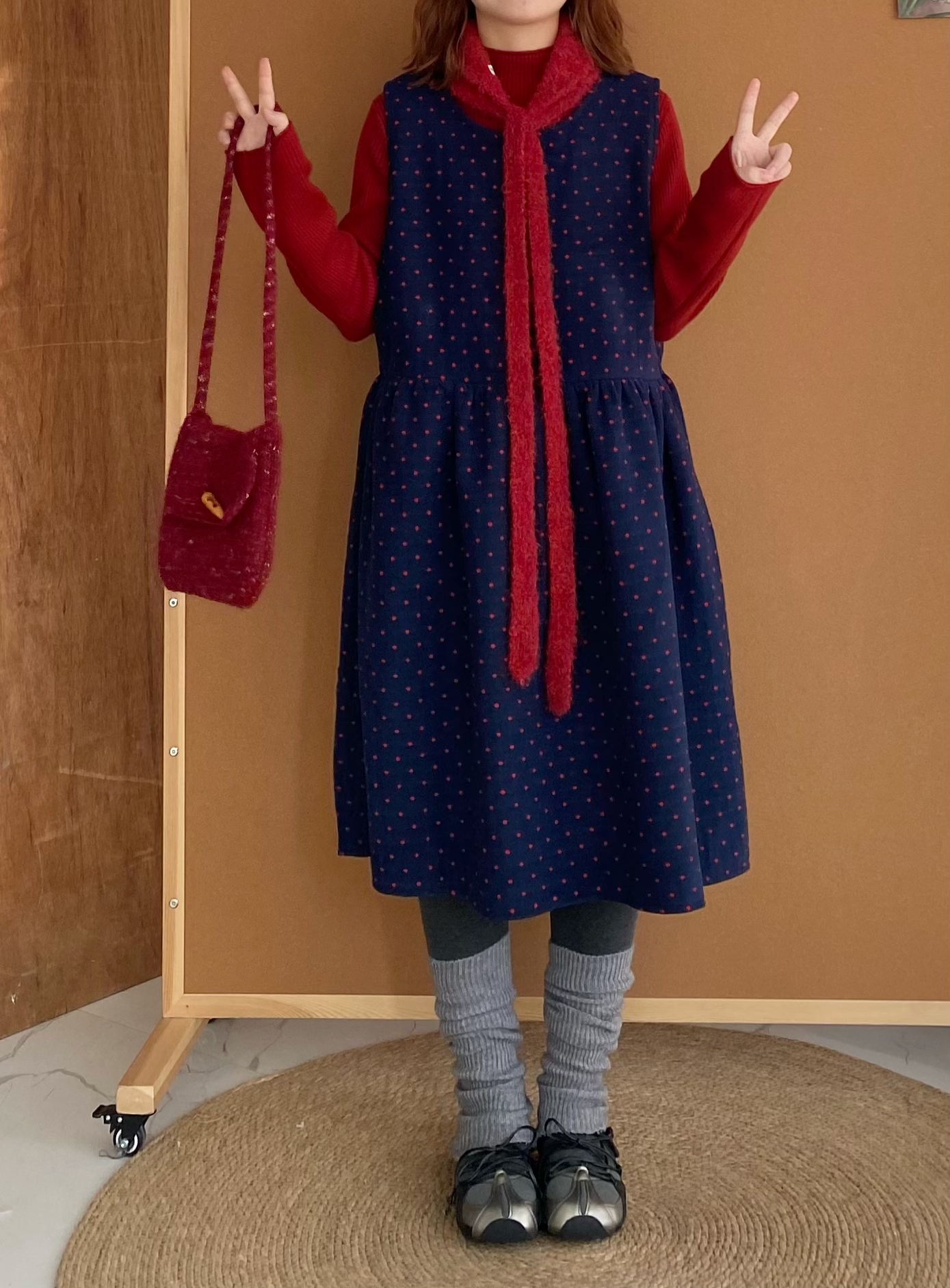 秋冬加厚加绒波点毛呢背心裙