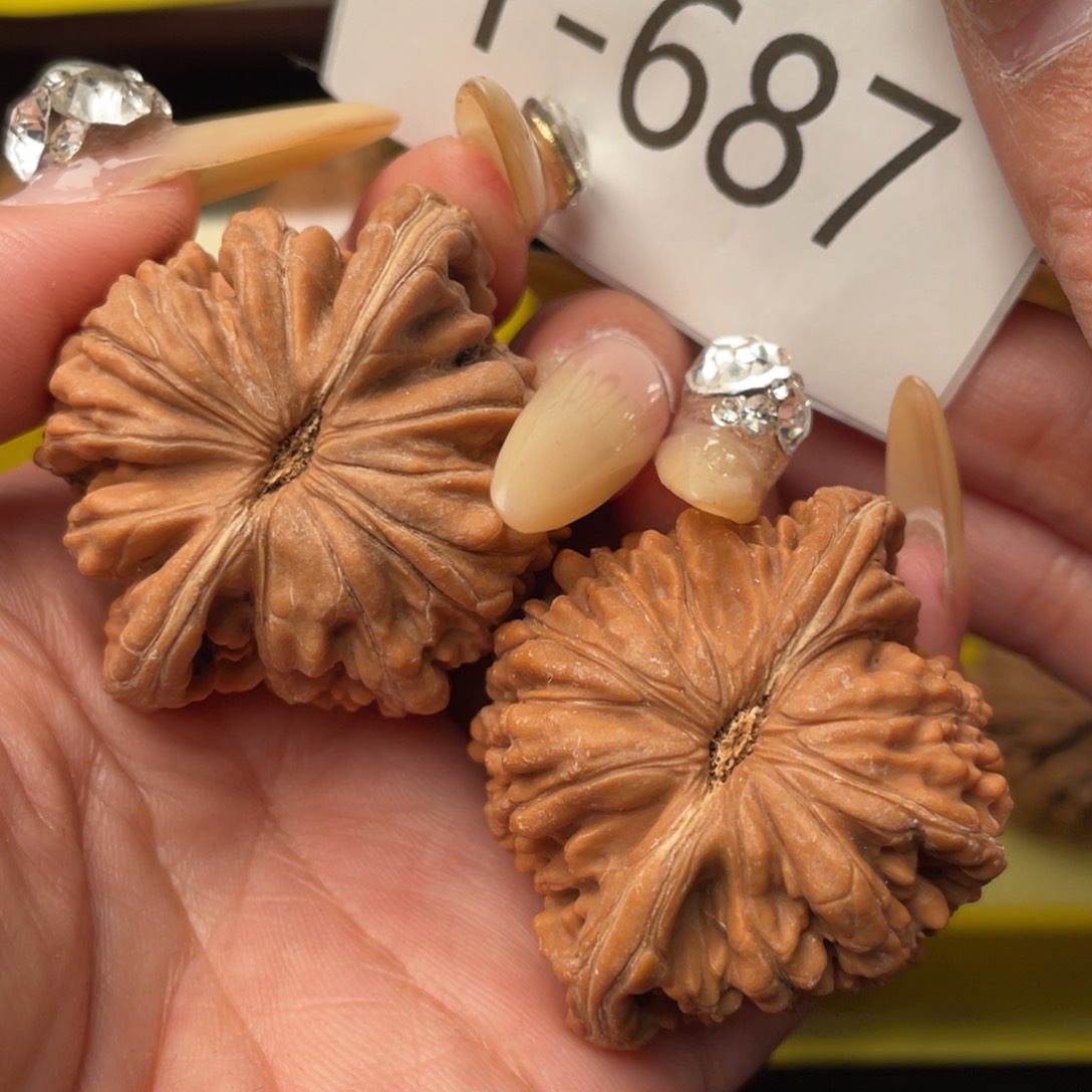 文玩核桃把件45全品平谷一代楼