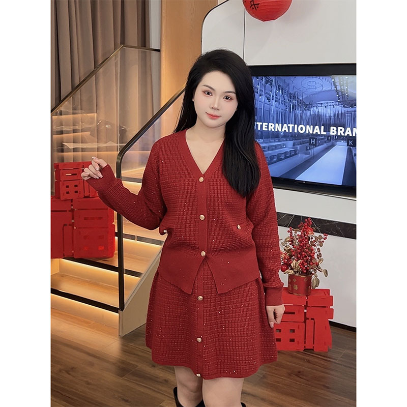 大梦微胖定制【LMQ335】时尚显瘦高级感细闪V领红色套装