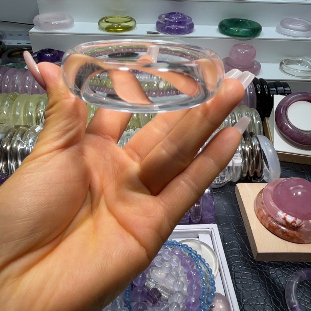 手镯60.8圈口12号未镶嵌水晶