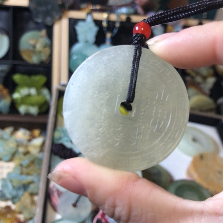 岫玉未镶嵌岫玉挂件