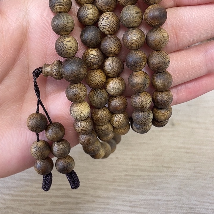 沉香手串九分沉圆珠多圈