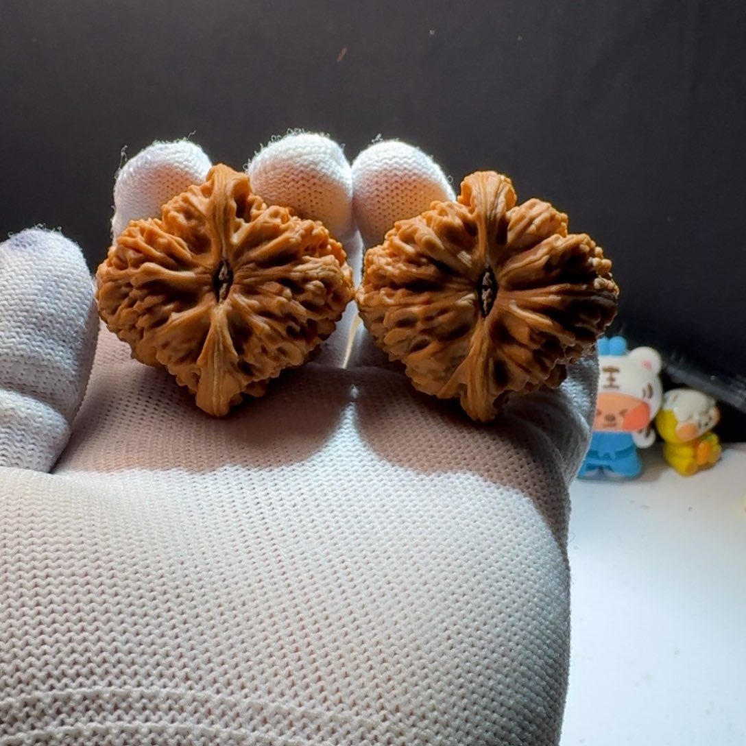 阿***a把件文玩核桃2号链接万字三角尖有黄41-42-39