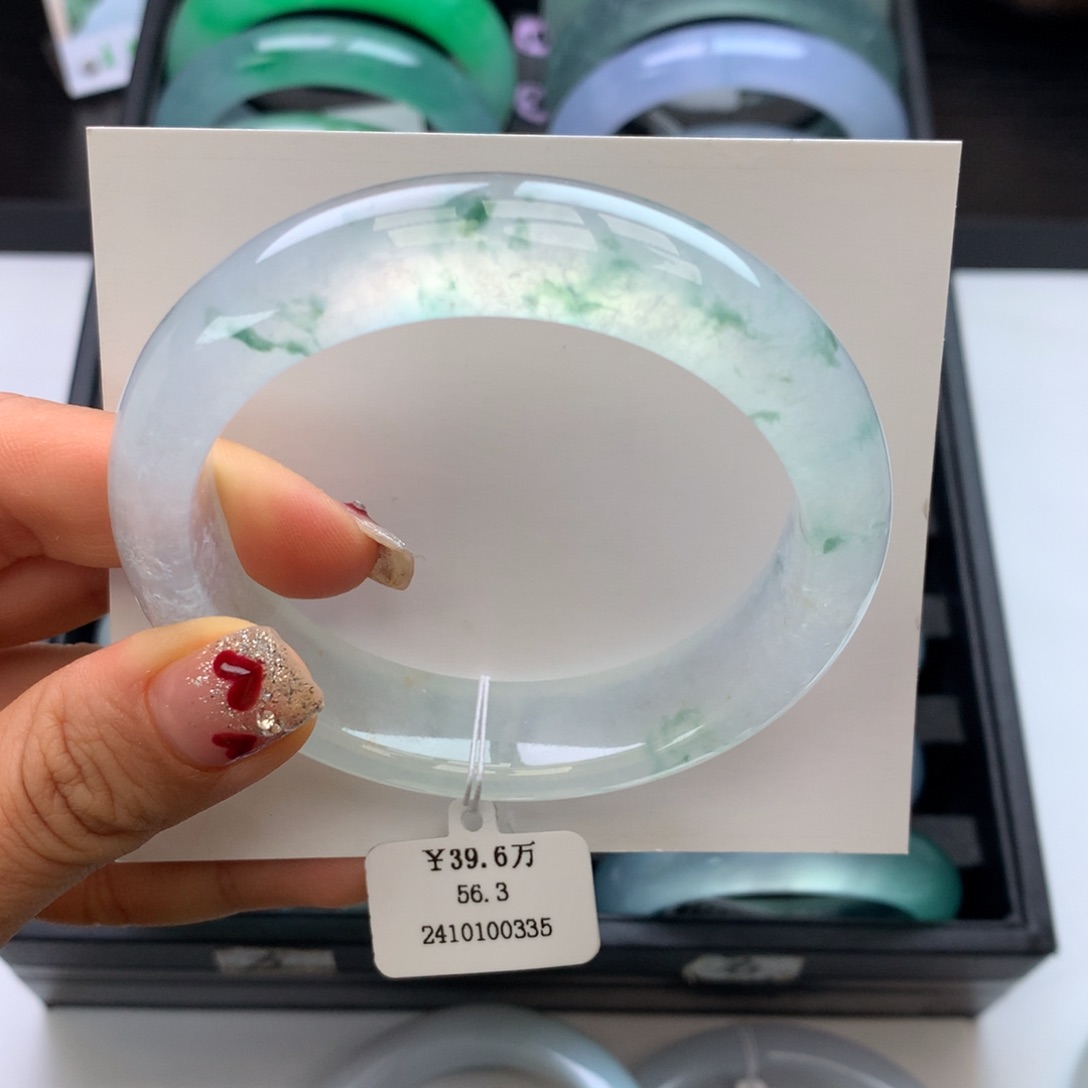 翡翠手镯未镶嵌56-57正圈冰飘花泥鳅背