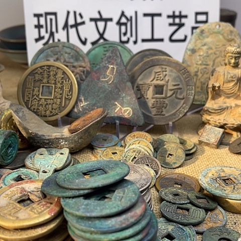 m***s铜现代文创工艺品现代花钱