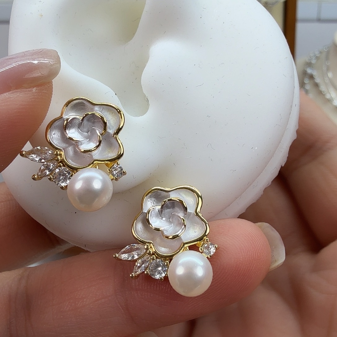 未镶嵌淡水珍珠耳饰