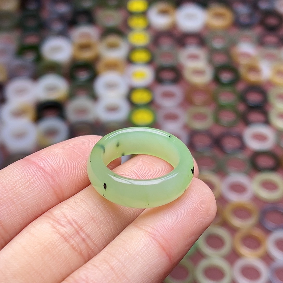 和田玉戒指未镶嵌18码冰底薄荷绿