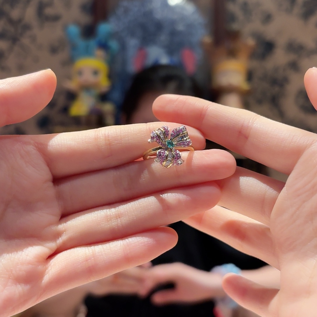 戒指祖母绿18K金镶嵌