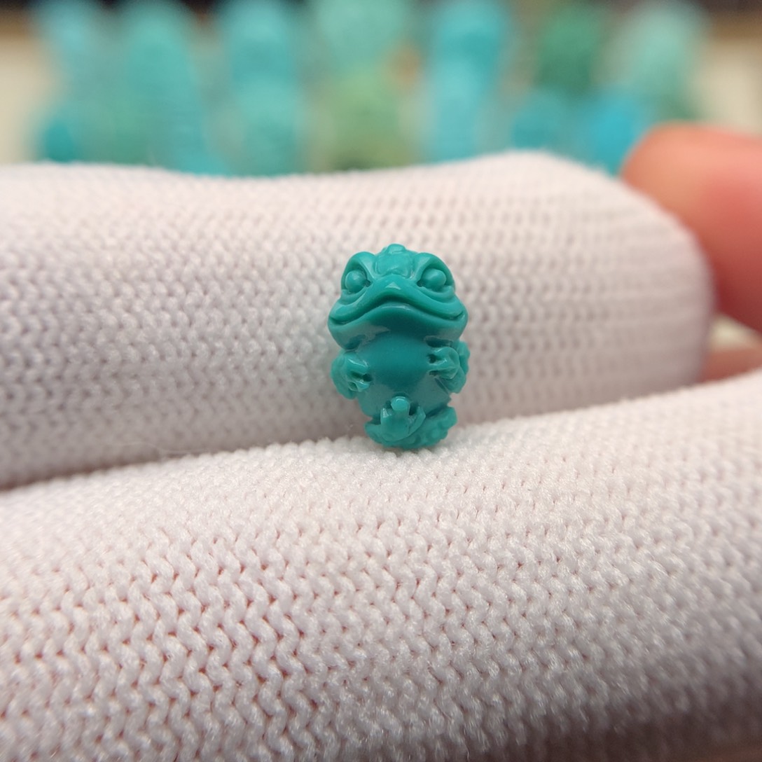 绿松石配饰未镶嵌