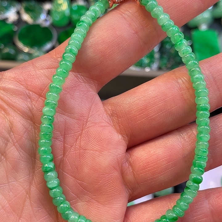 翡翠未镶嵌手串算盘珠