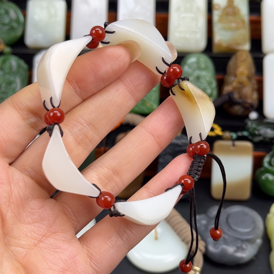 和田玉未镶嵌手串