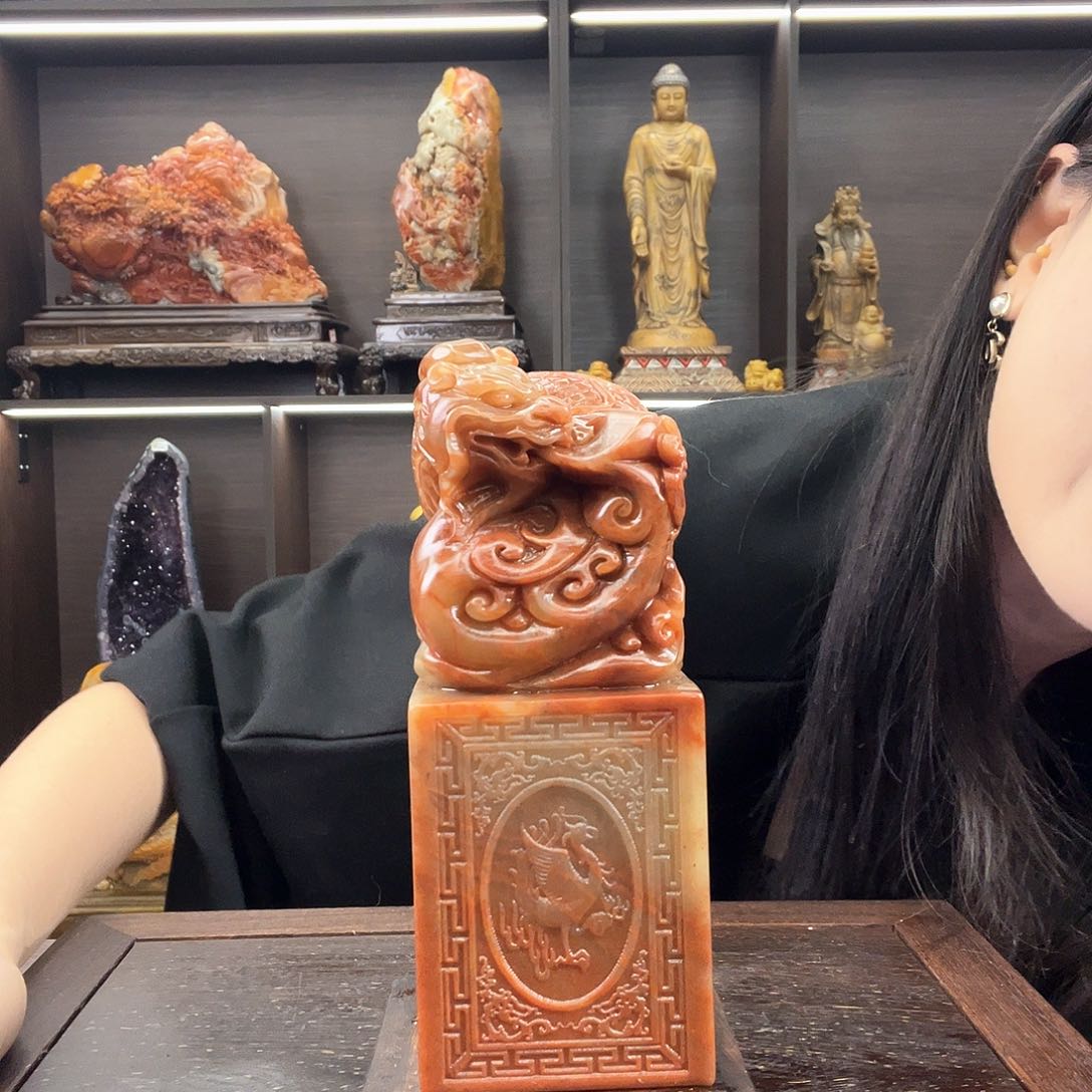 寿山石？。。。。。。。。。。。。。