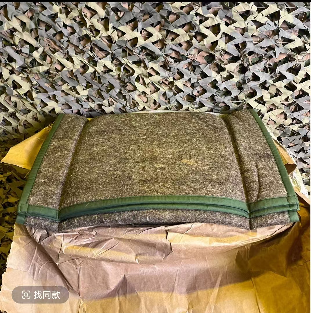 户外日常保暖多用途羊毛毡单人床垫