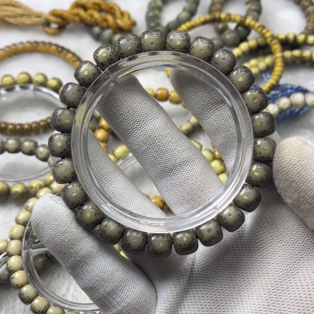 星月菩提手串石玉料糯冰大眼睛