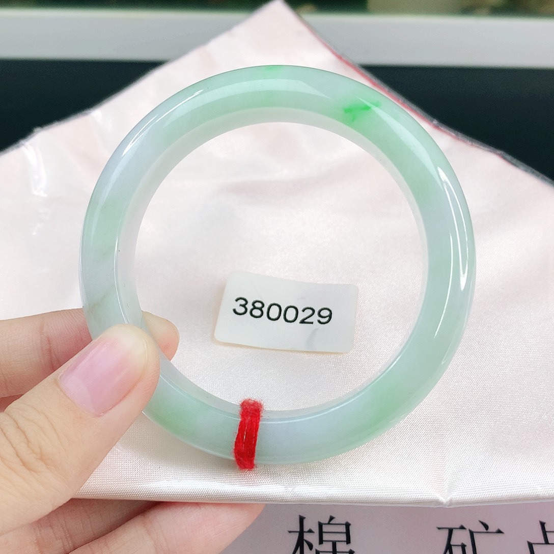 翡翠手镯未镶嵌029正