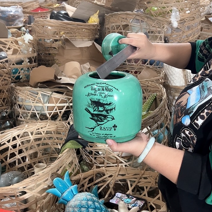 瓶高度26厘米口径9厘米微瑕捡漏