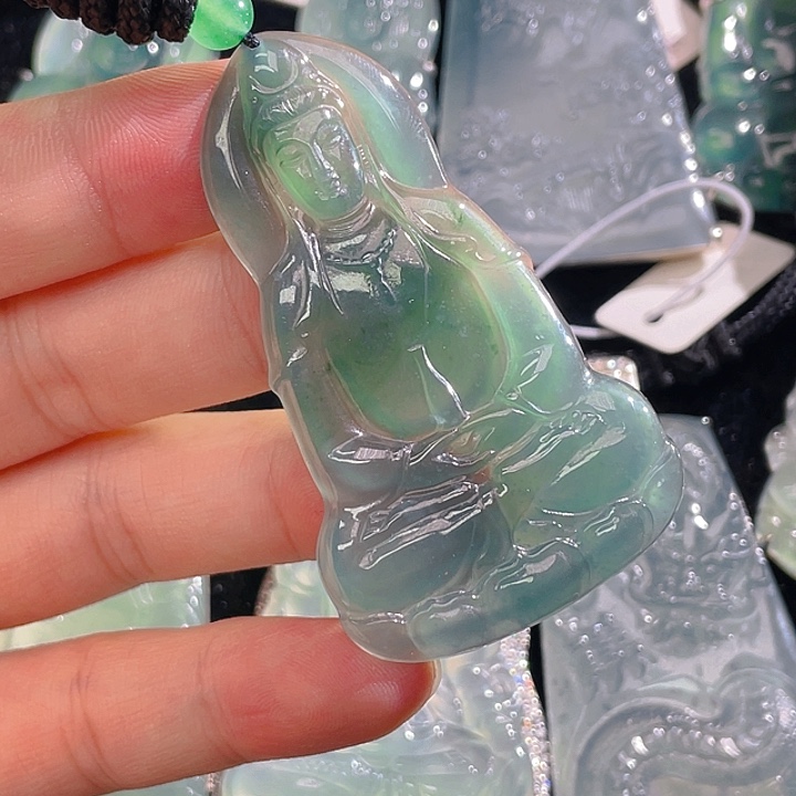 翡翠颈饰未镶嵌57，