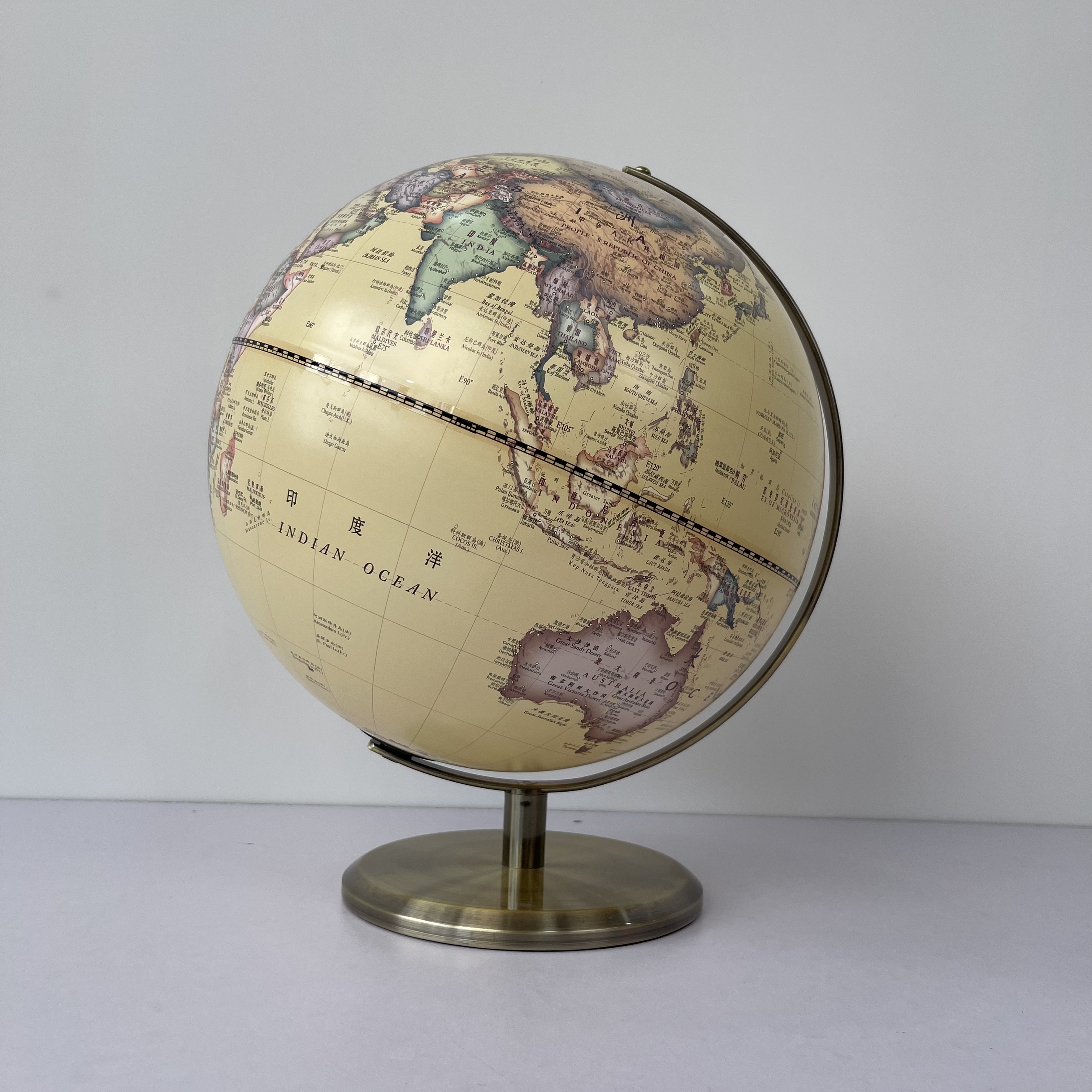 新款高颜值黄色地球仪F2