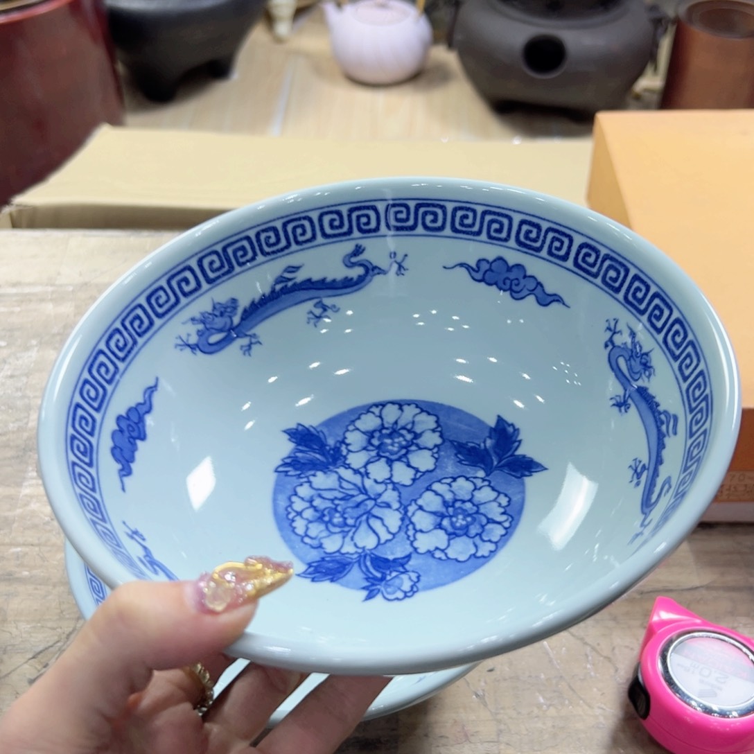 瓷片陶瓷和金属表面涂了