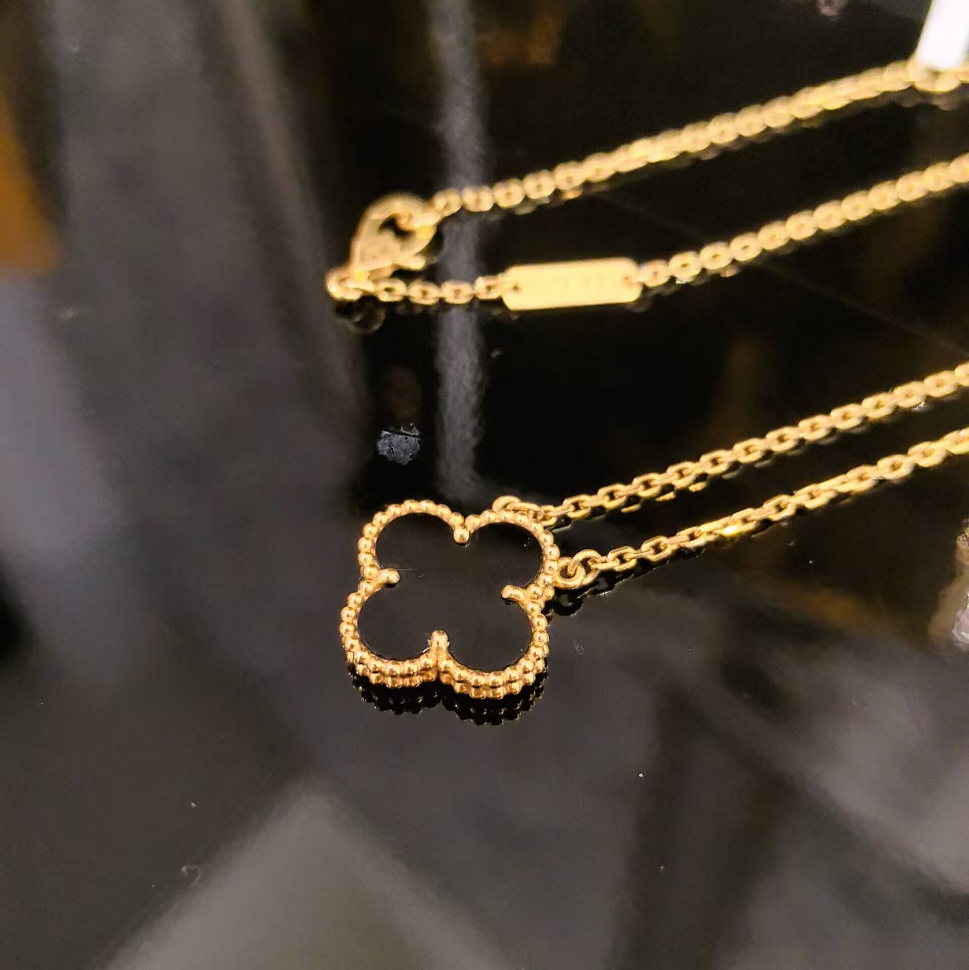 99新 梵克雅宝 vca 黑中花项链/18k黄金/42cm/21年盒证