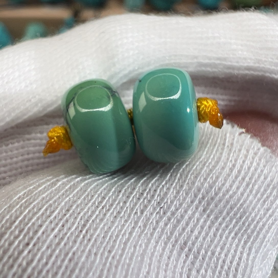 绿松石配饰未镶嵌
