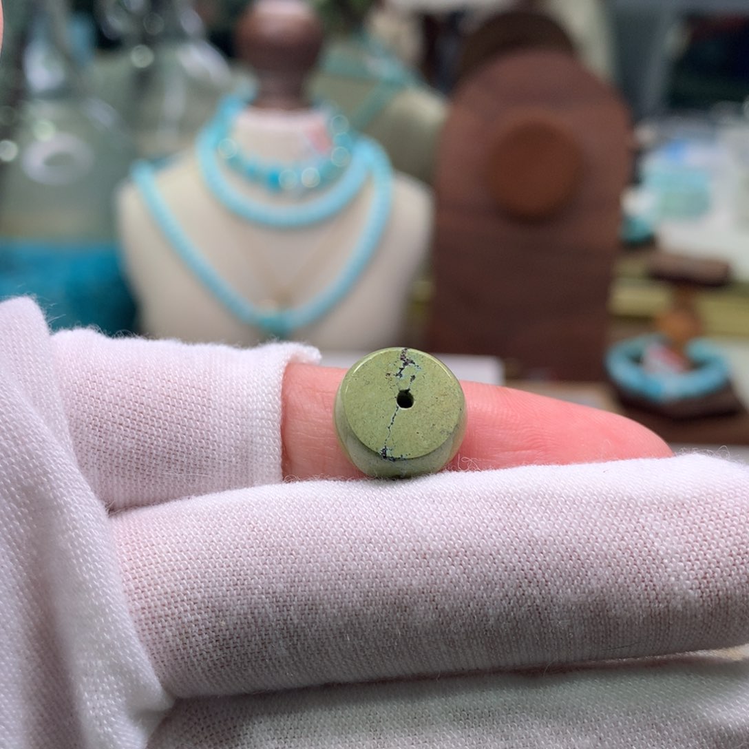 绿松石配饰未镶嵌