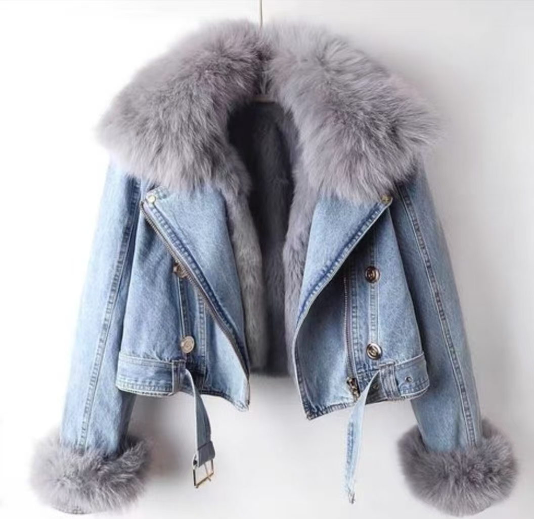 时尚女装外套，图片仅供参考，默认微瑕微脏，下单以直播间为准！