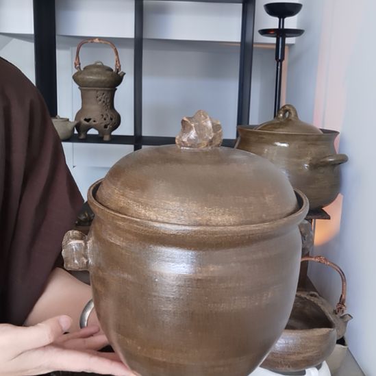 紫砂茶壶纯手工打造紫砂锅