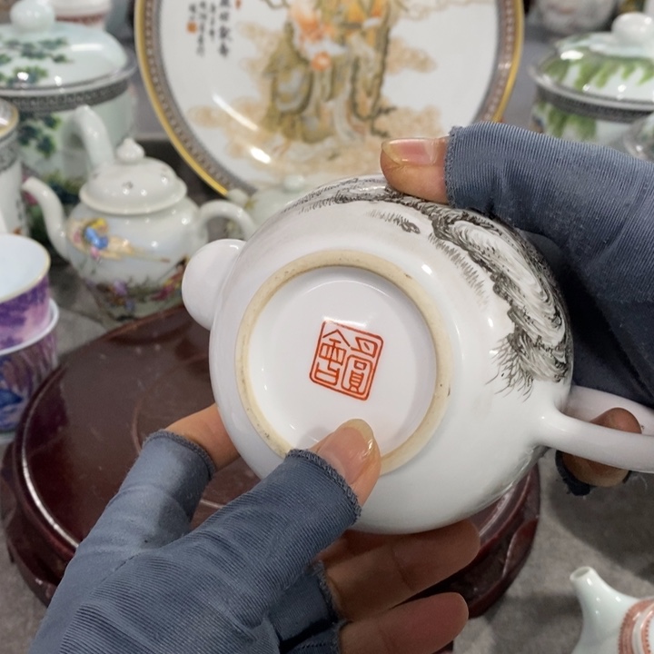 景德镇陶瓷工艺品