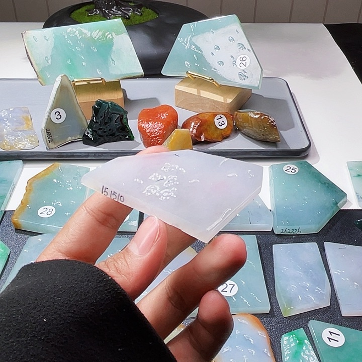 未镶嵌定制翡翠缅甸翡翠