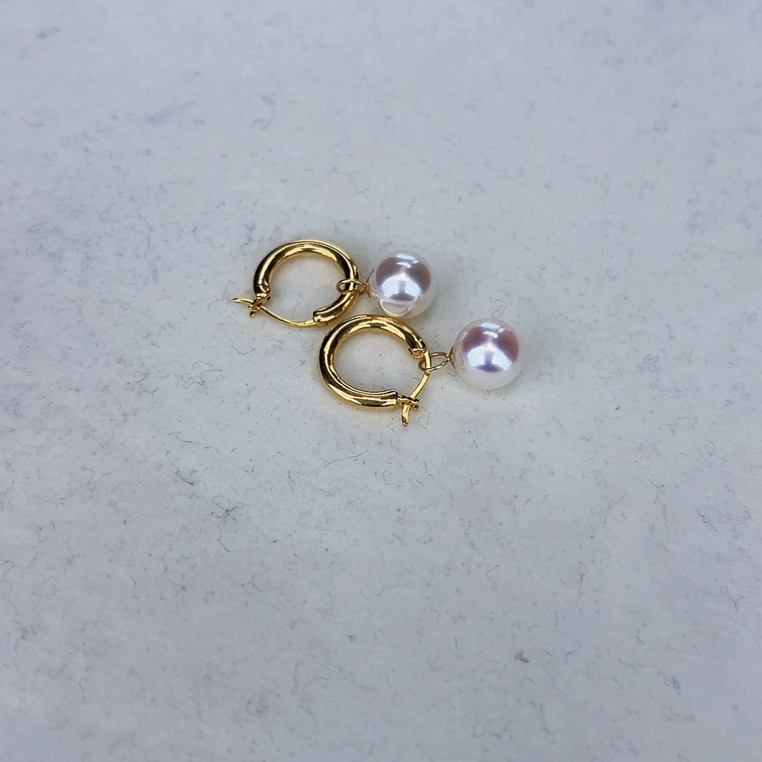 海水珍珠海水akoya许红豆耳扣8.5-9mm18K金镶嵌