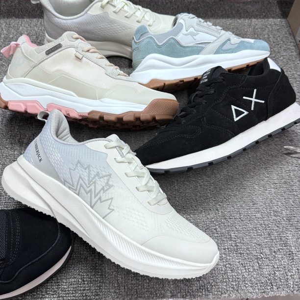 男鞋秋季新款跑步鞋冬季皮面减震专业男士跑鞋健身鞋运动鞋子