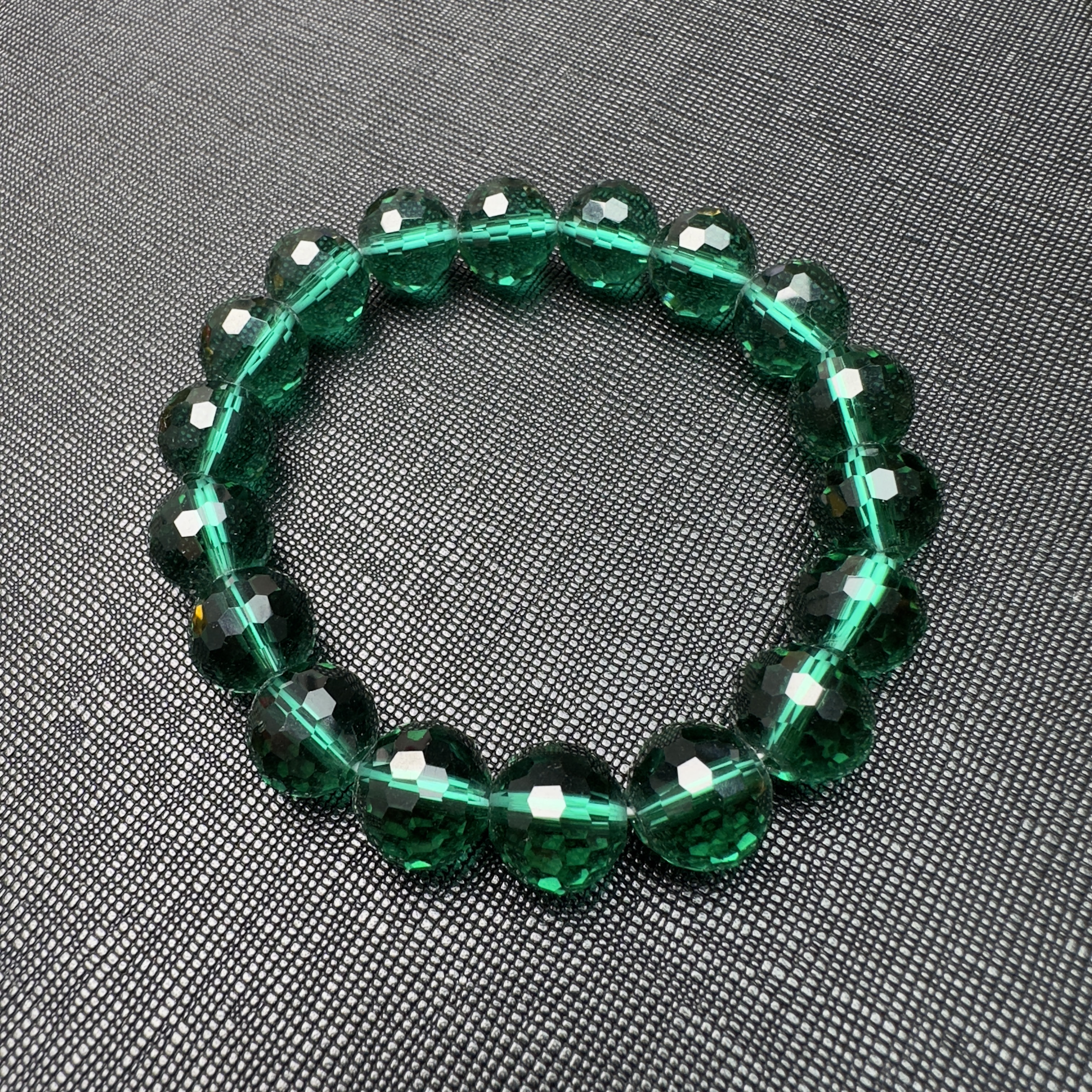 【赤华珍藏馆】F269-1绿钻切手串多样性发一件