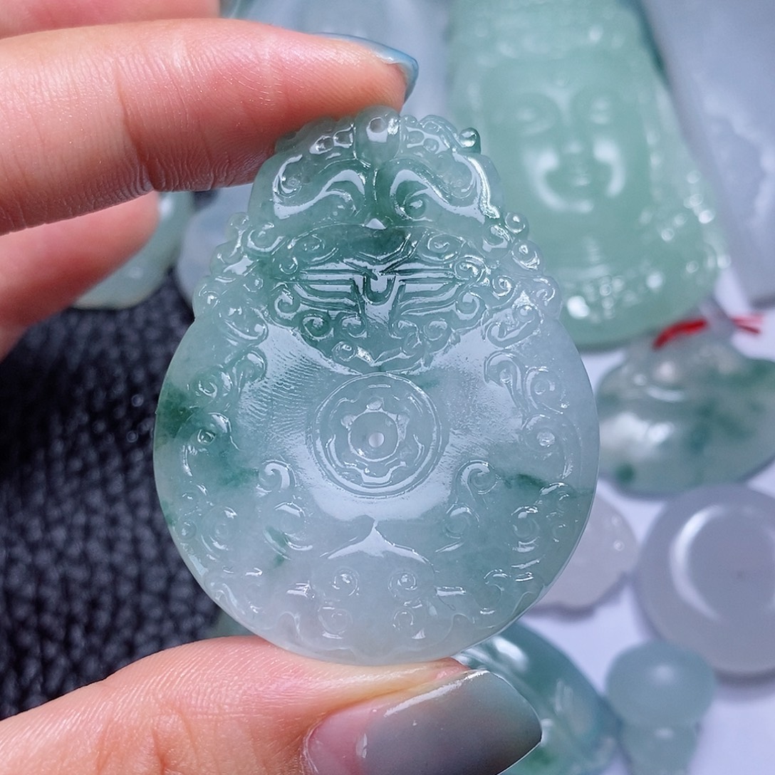 定制翡翠未镶嵌毛货付款后确认抛光