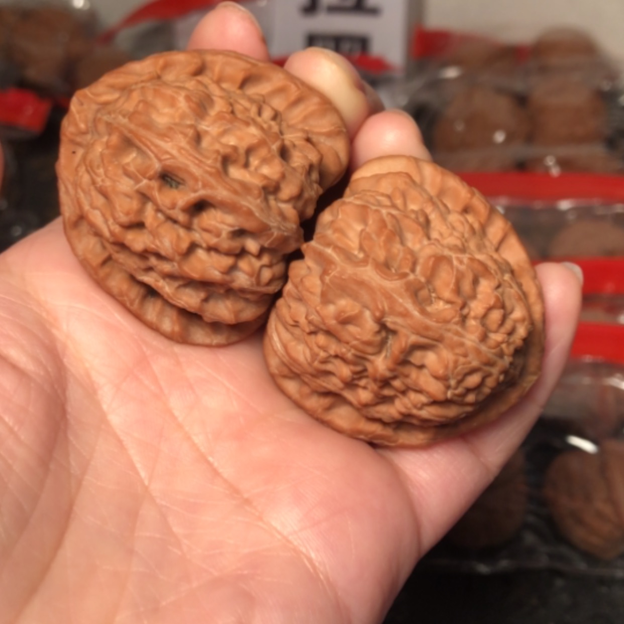 【闪购商品】文玩核桃把件三*，三角白41+