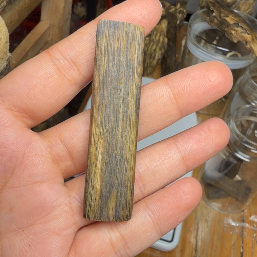 白奇沉香块料沉香