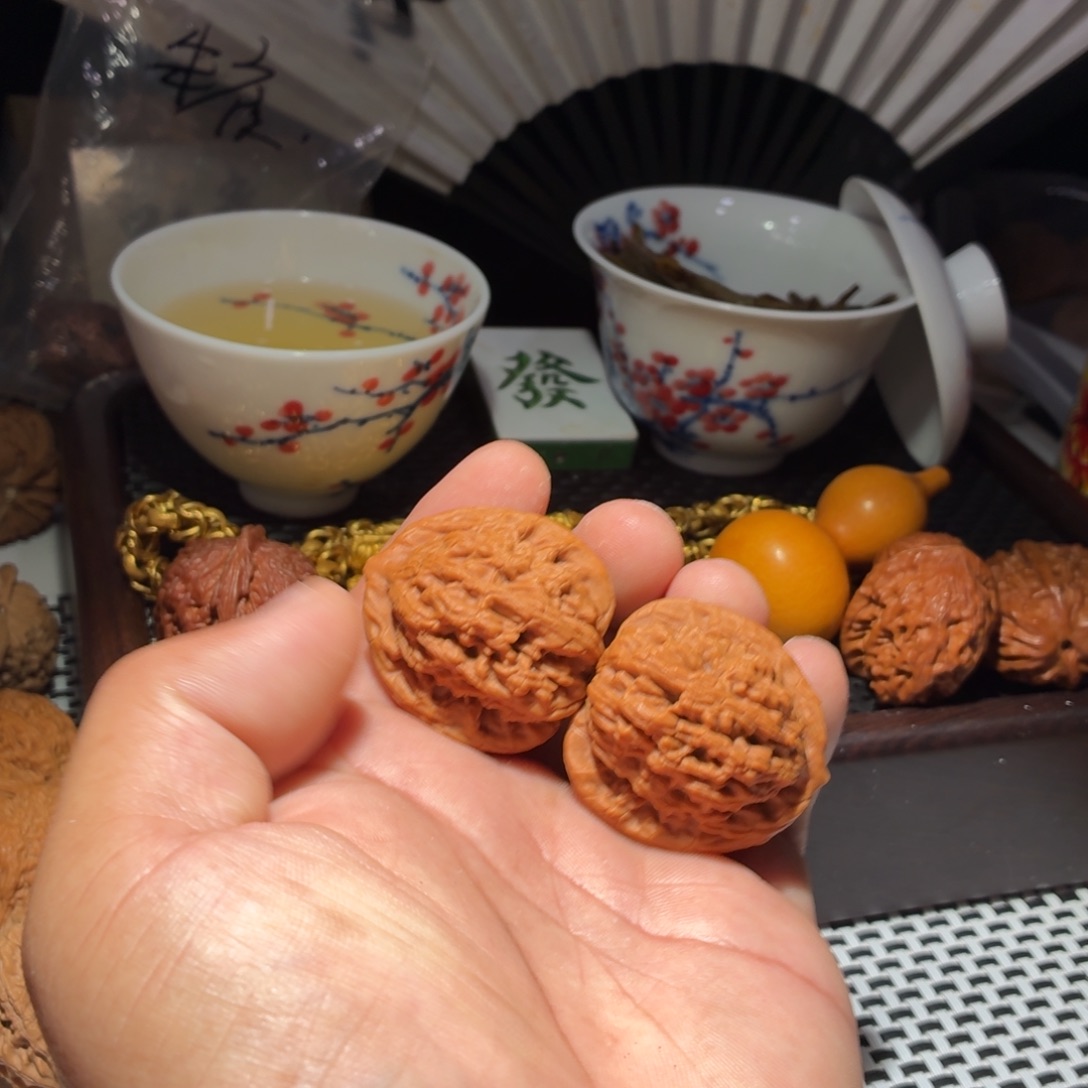 小***️文玩核桃吊坠虎头
