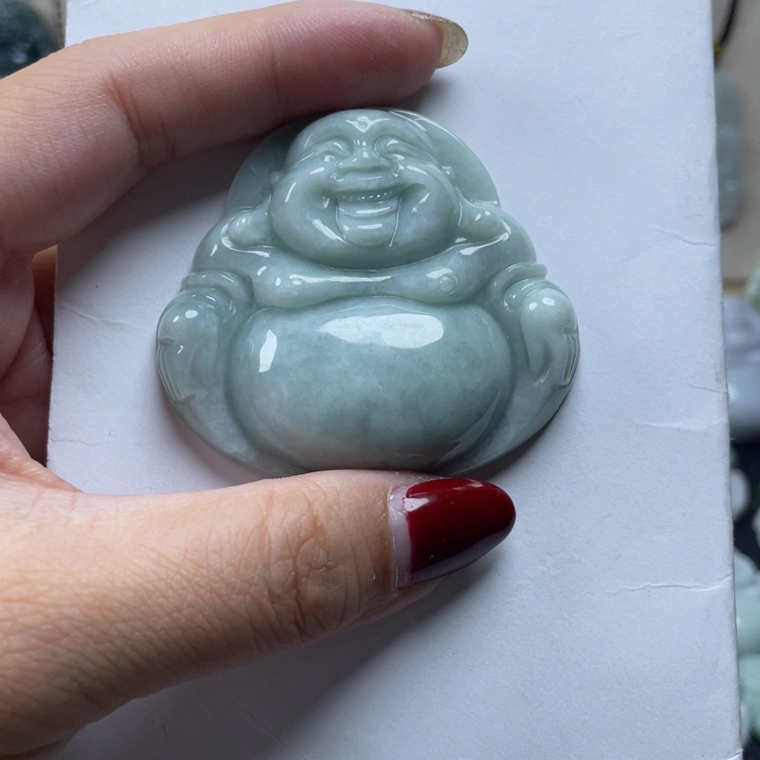 翡翠颈饰未镶嵌当****～