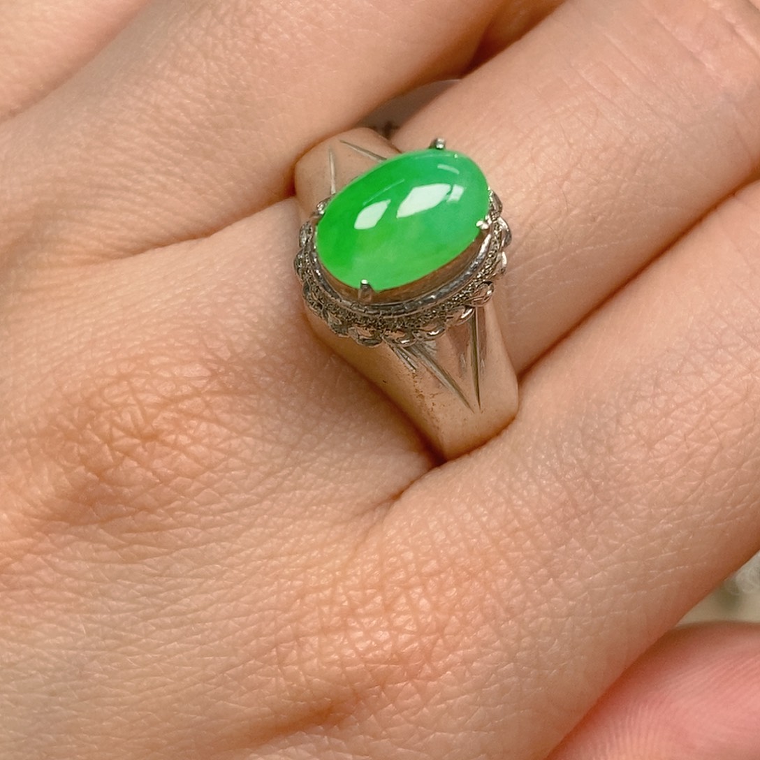 翡翠戒指未镶嵌翡翠