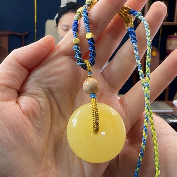 蜜蜡吊坠(赠链)未镶嵌